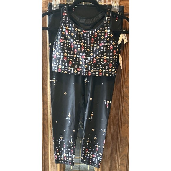 Victoria's Secret Pants - NWT Victoria’s Secret 7/8 Legging & Racerback Sport Bra M Gemstone Jewel